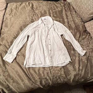 Old Navy White Gauze Button Down Shirt Size Small